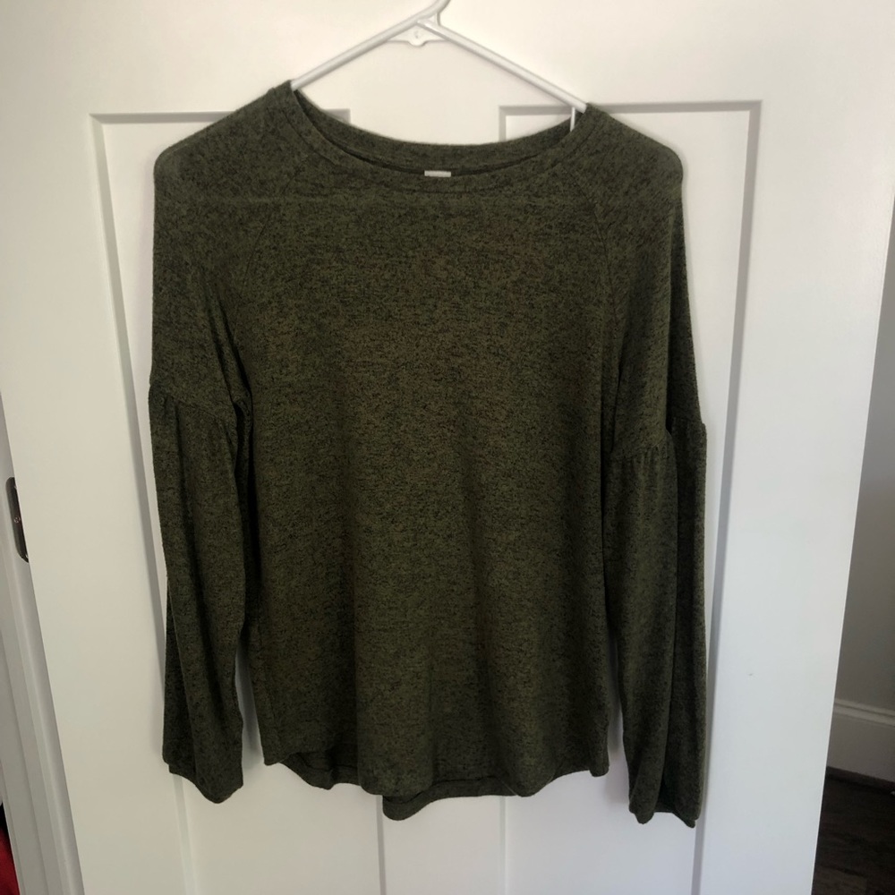 NWT Old Navy Army Green Puff Sleeve Sweater